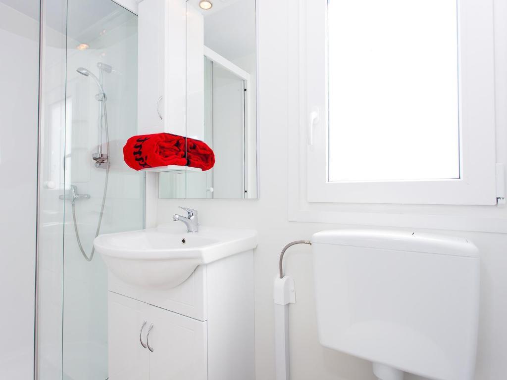 Adria Mobile Homes In Kastanija 4* Novigrad Istria