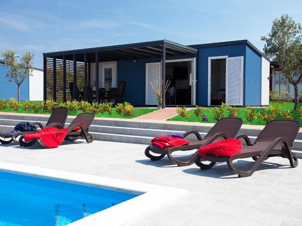 Adria Mobile Homes In Kastanija Semesterpark 4*