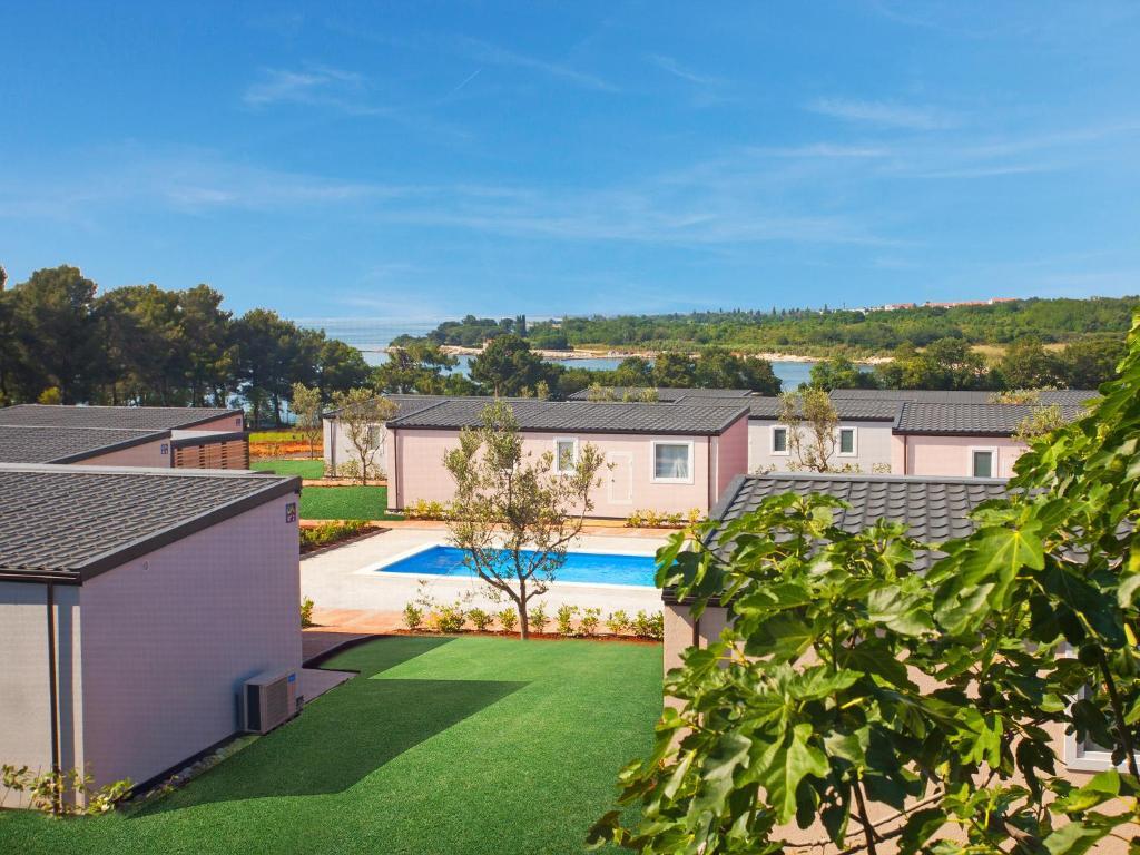 Semesterpark Adria Mobile Homes In Kastanija 4*
