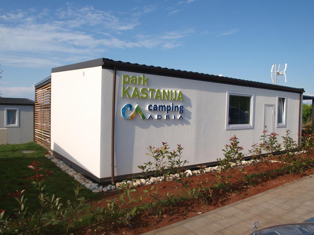 Adria Mobile Homes In Kastanija 4*