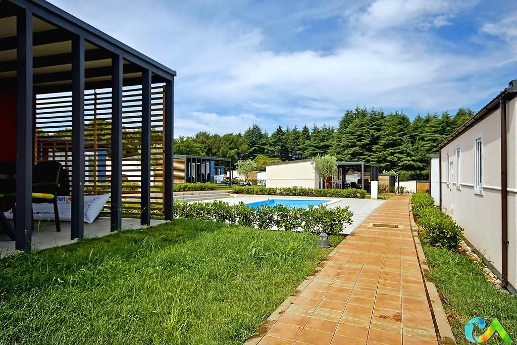 Adria Mobile Homes In Kastanija Semesterpark Novigrad Istria